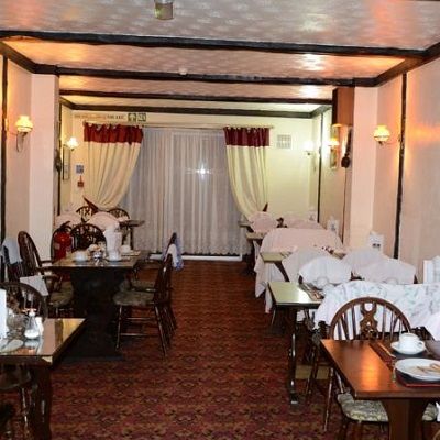 Hotel Cranbrook 2*